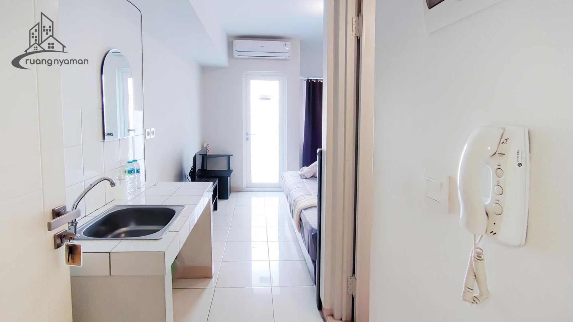 Springlake Summarecon Bekasi Apartement By Rna Esterno foto